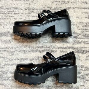 Seychelles Black and White Platform Shoes 8.5 Mary Jane